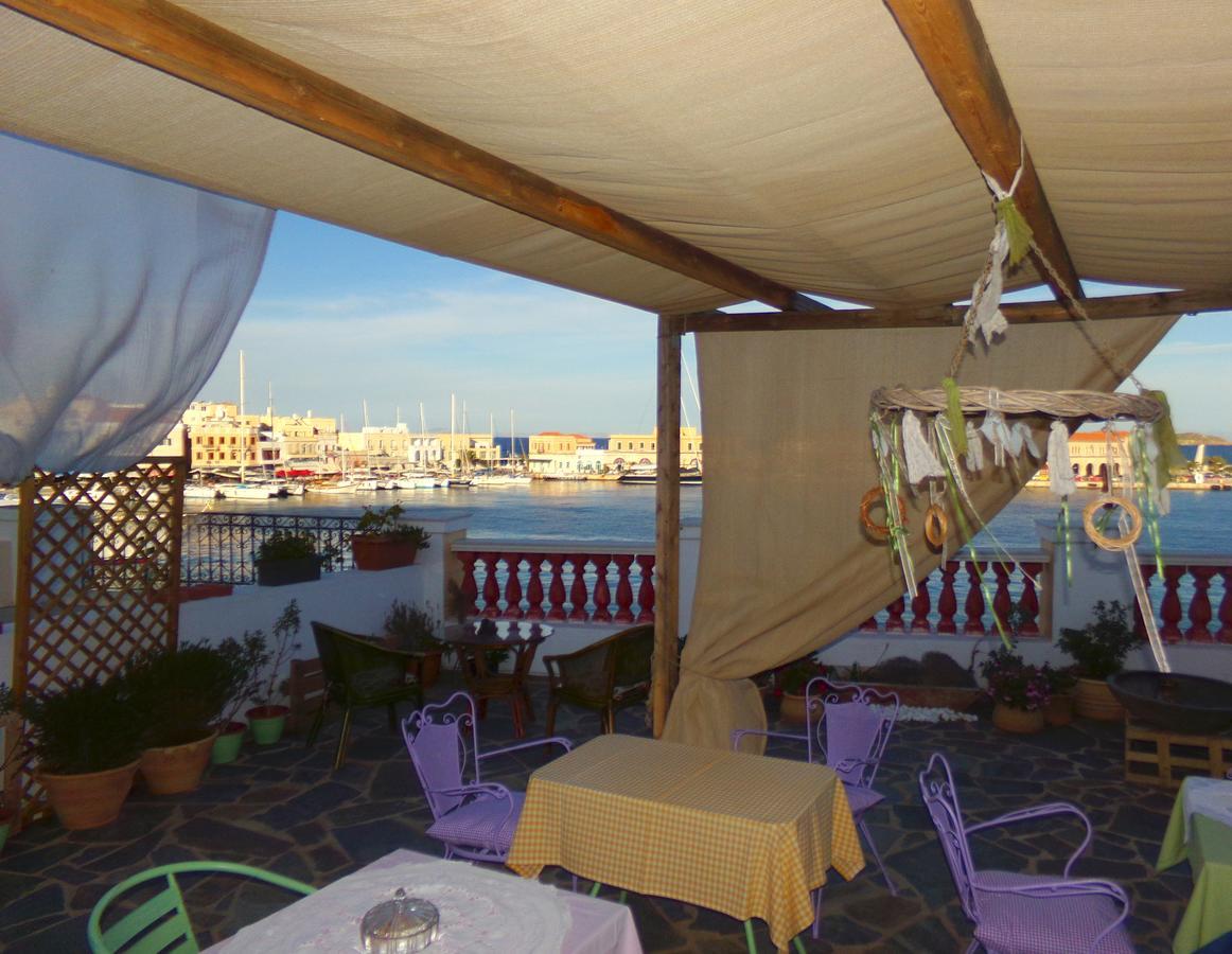 Inn Locadiera Pansion Ermoupoli
