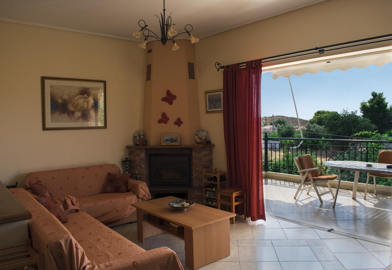 Country house Anavyssos Garden House