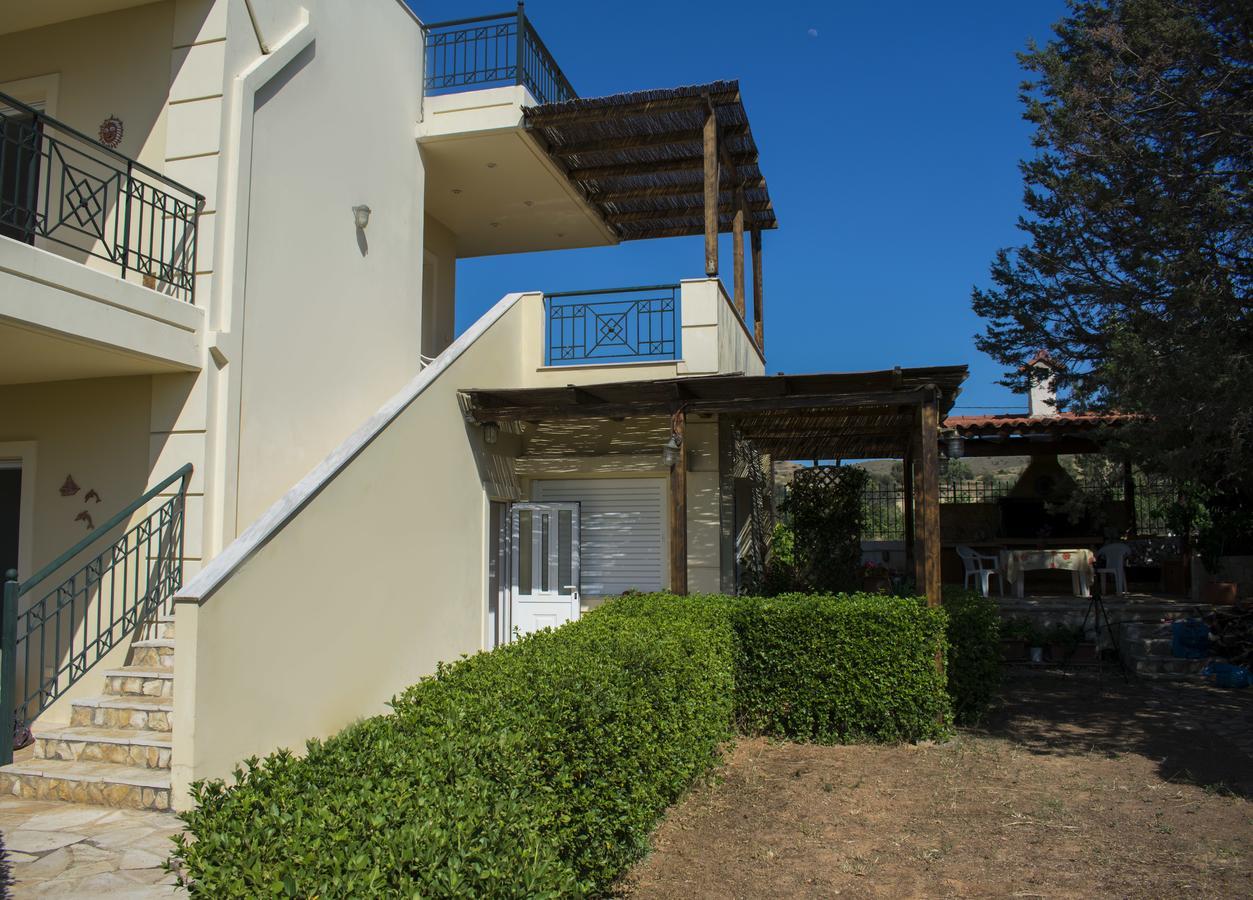 Country house Anavyssos Garden House Palaia Fokaia