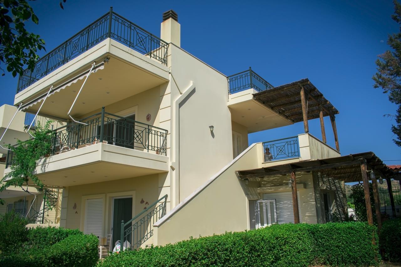 Anavyssos Garden House *