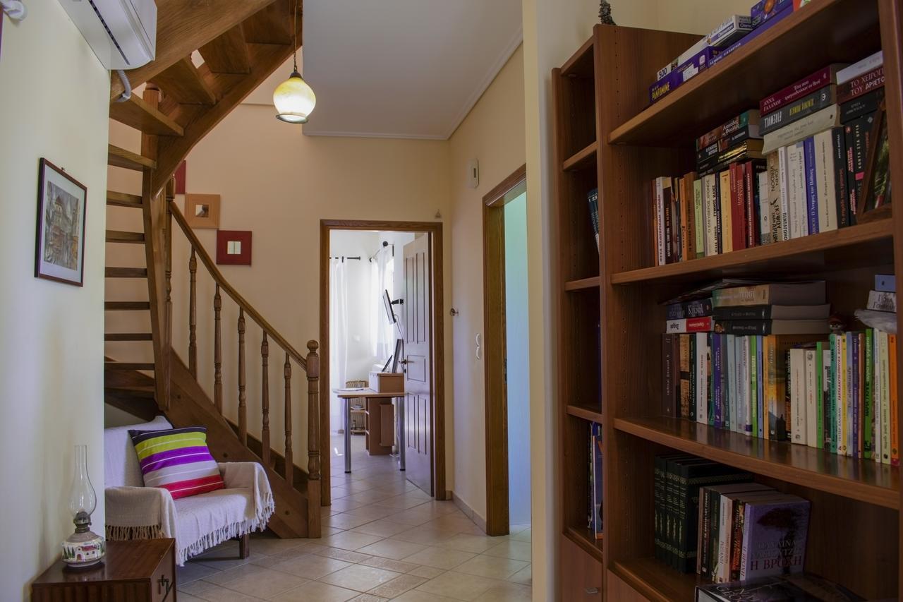 Anavyssos Garden House