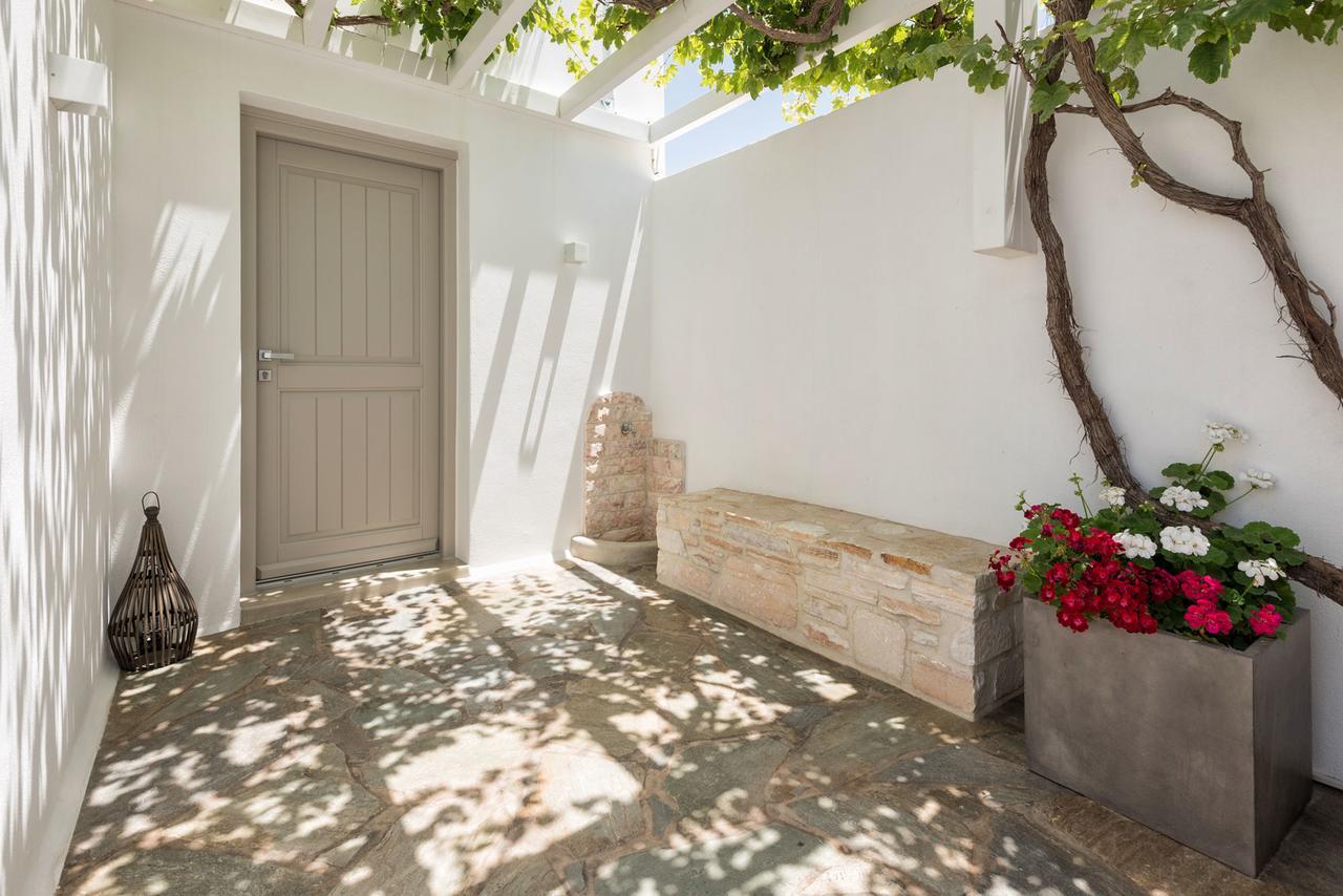 Michael Zeppos Naousa (Paros)