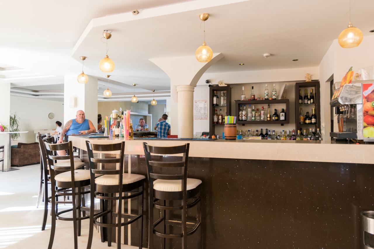 Zante Plaza & Aparthotel 3*