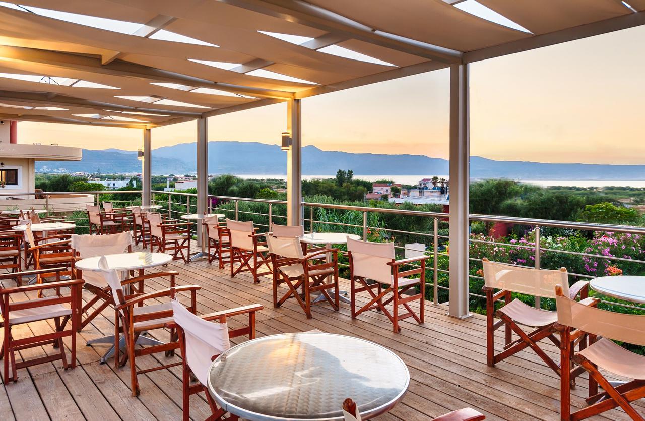 Adelais Hotel 2*