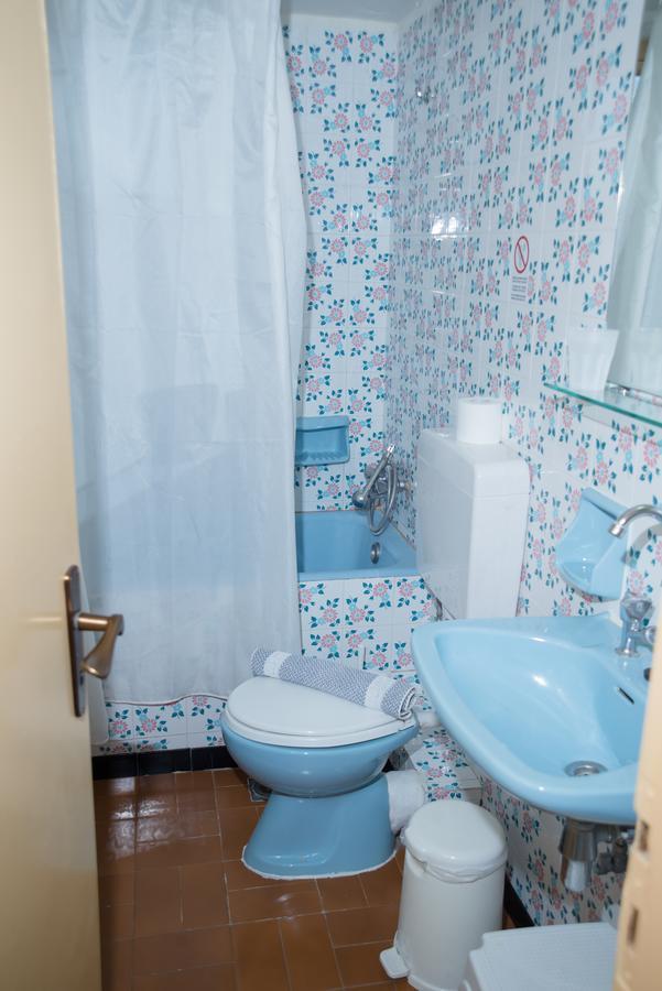 Hotel Milton 2*