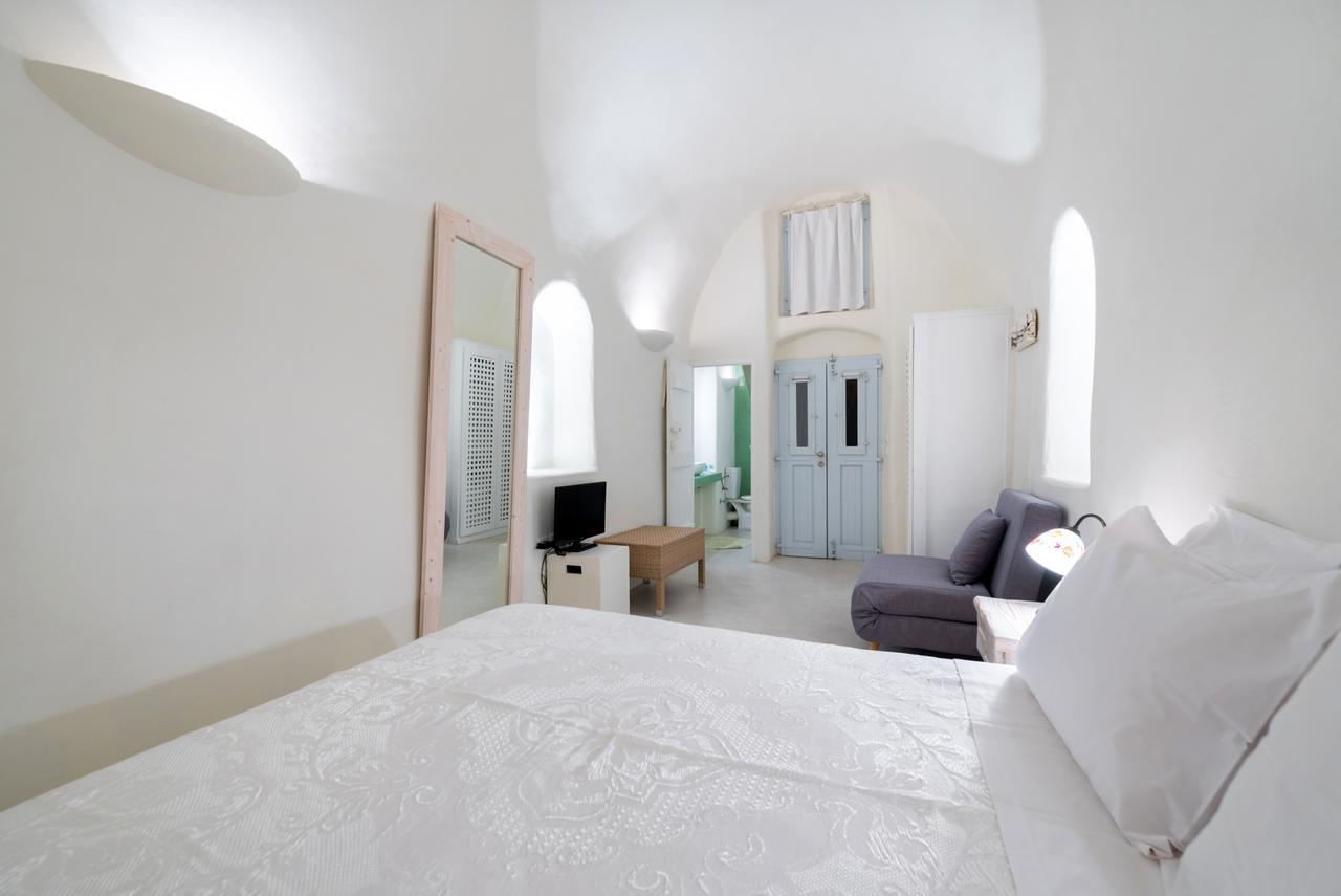 Christina's Cave House Fira (Santorini)