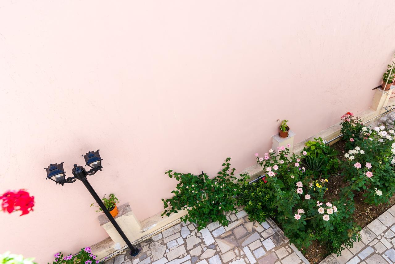 Aparthotel Erato 2*