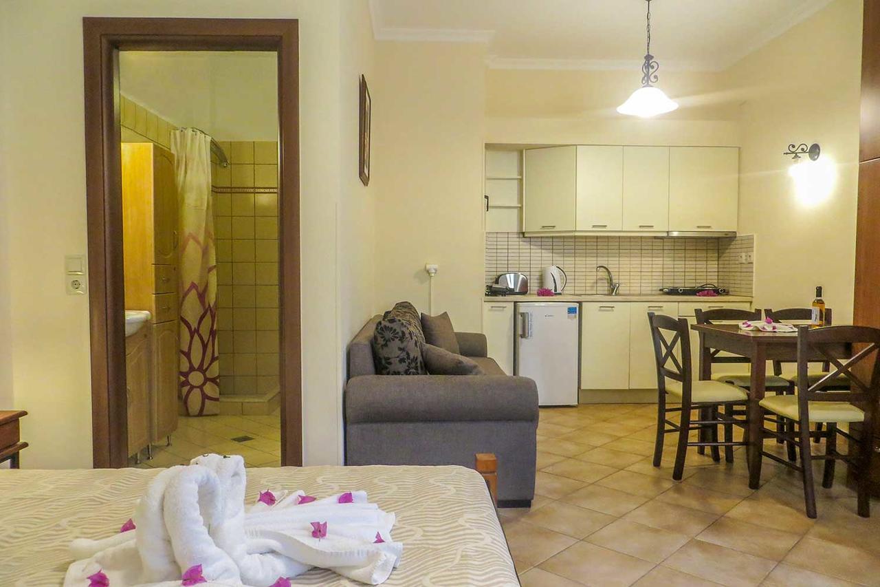 Luxury Apartment *