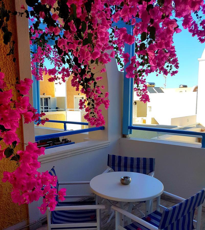 Zeus Aparthotel Kamari (Santorini)