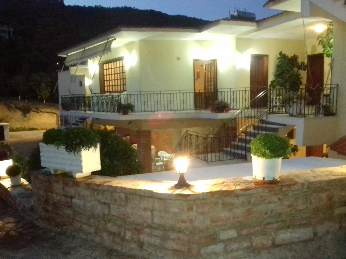 Fountas Studios * Parga