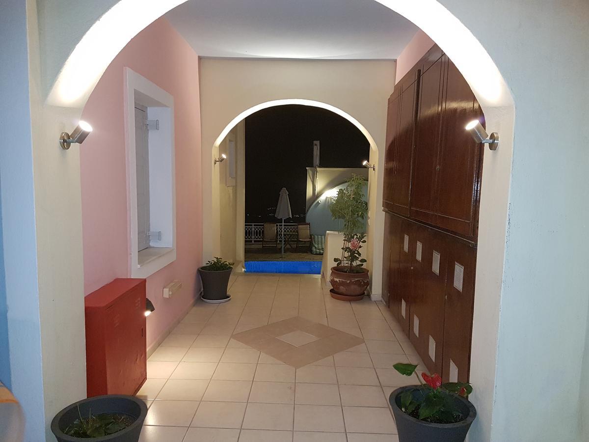 Sky Of Thira Aparthotel