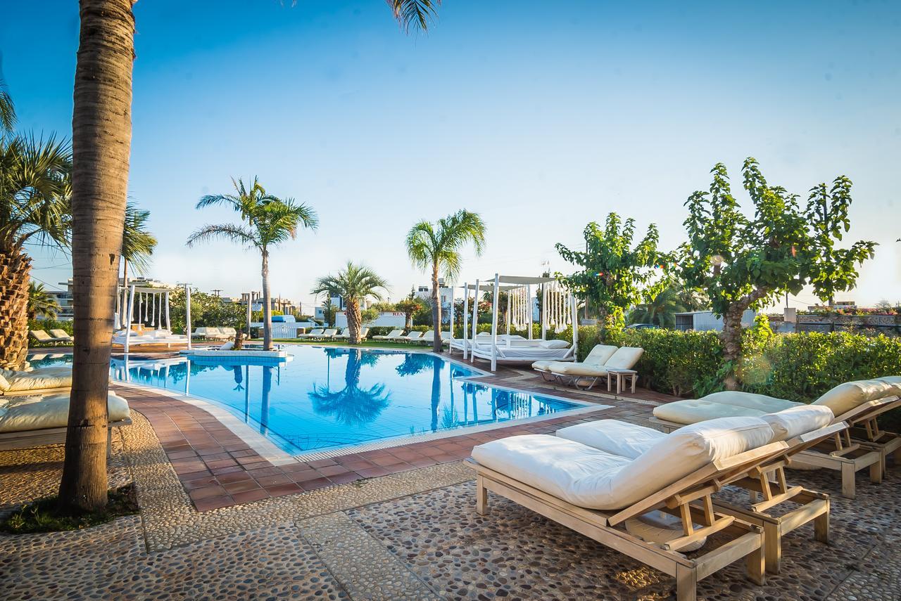Aparthotel Parthenis & 3*