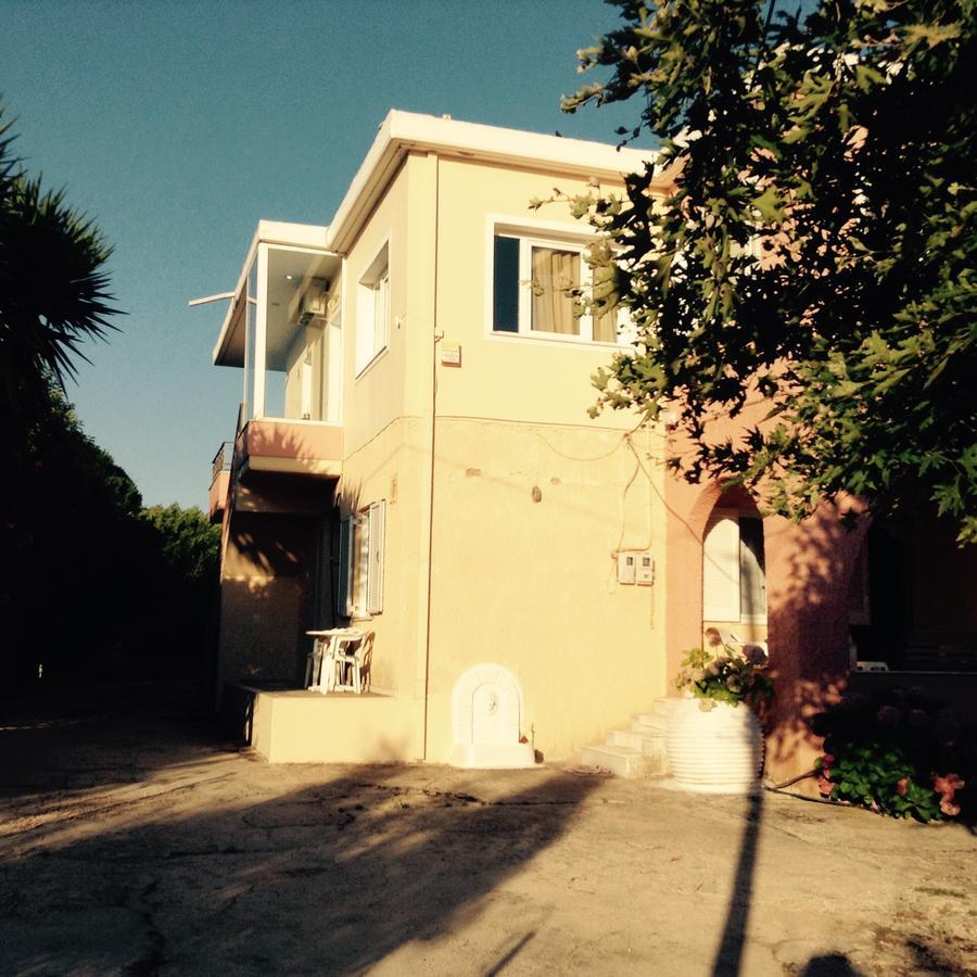 Villa Oneiropagida *