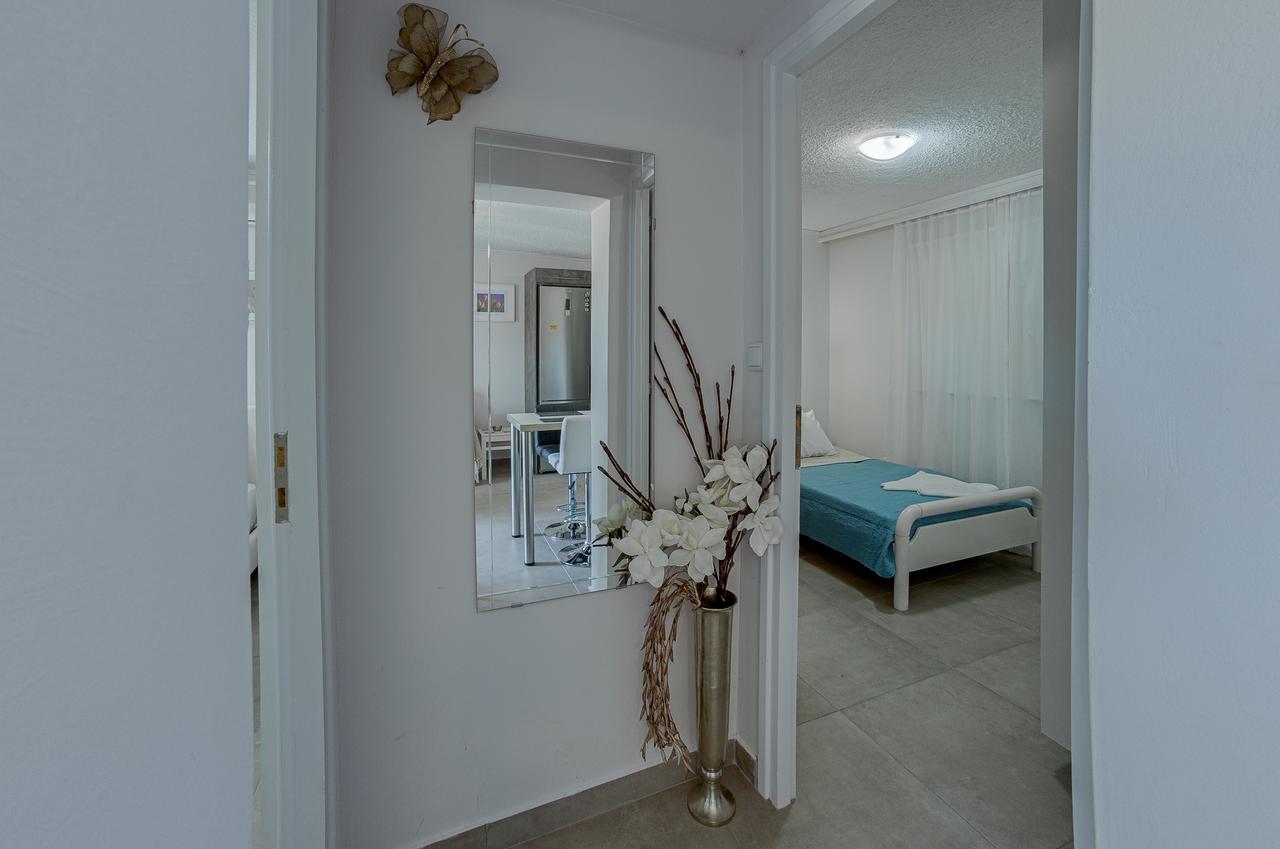 Irida Aparthotel *
