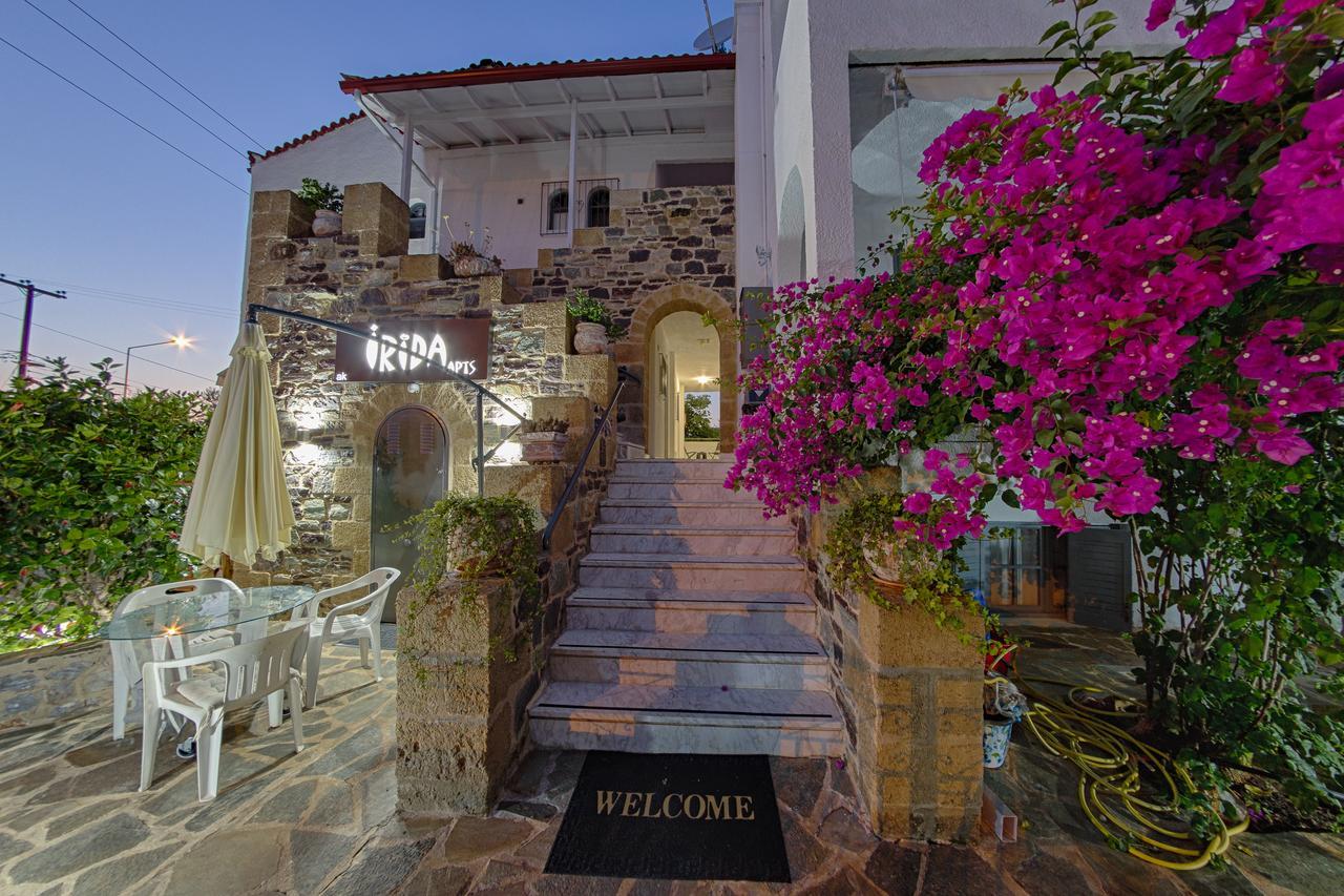 Aparthotel Irida
