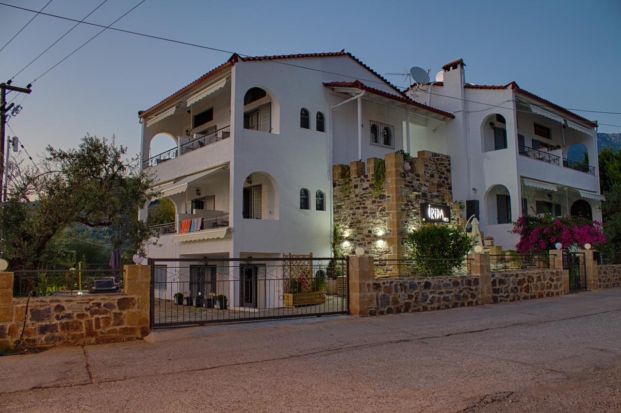 Irida Aparthotel *
