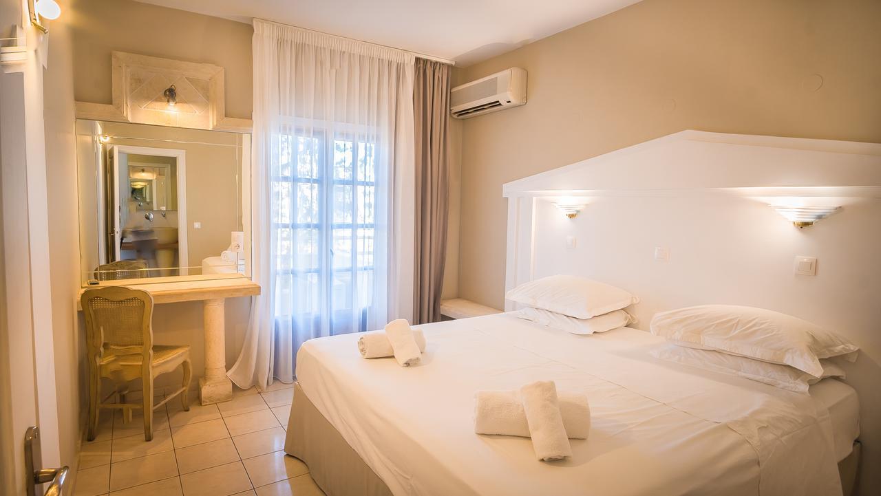 Parthenis & 3* Malia (Crete)