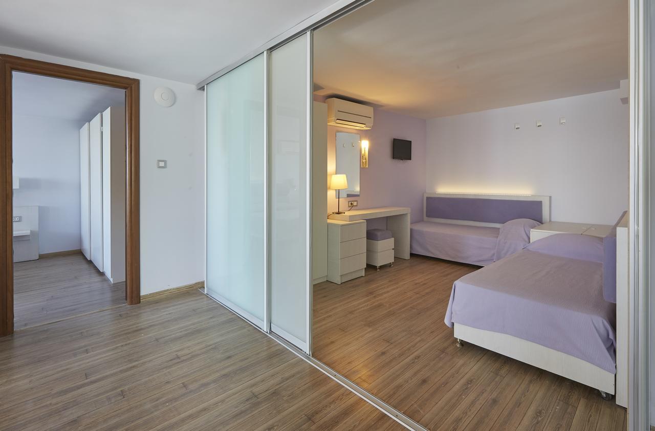 Triton Boutique 4*