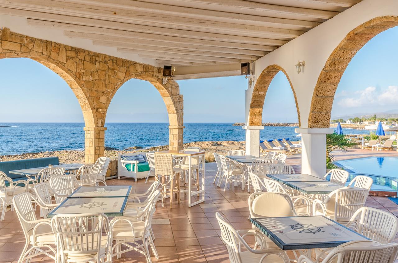 Pyrgos Blue 3*