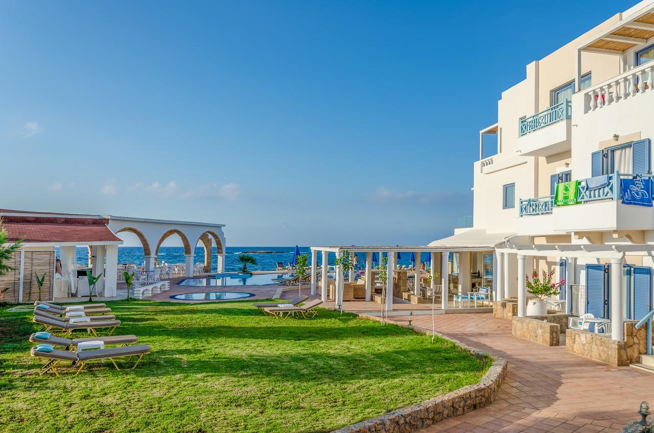 Pyrgos Blue Aparthotel 3*