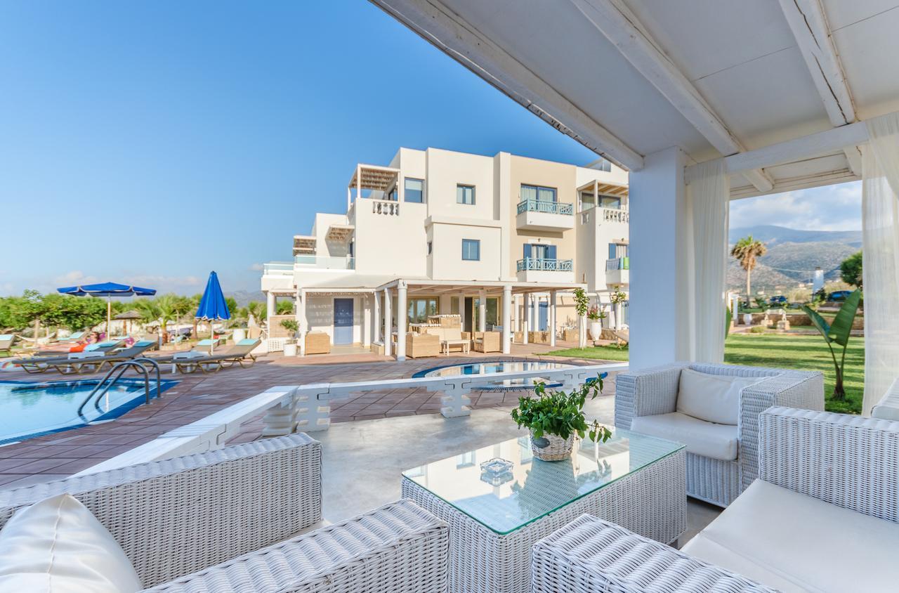 Pyrgos Blue Aparthotel 3*