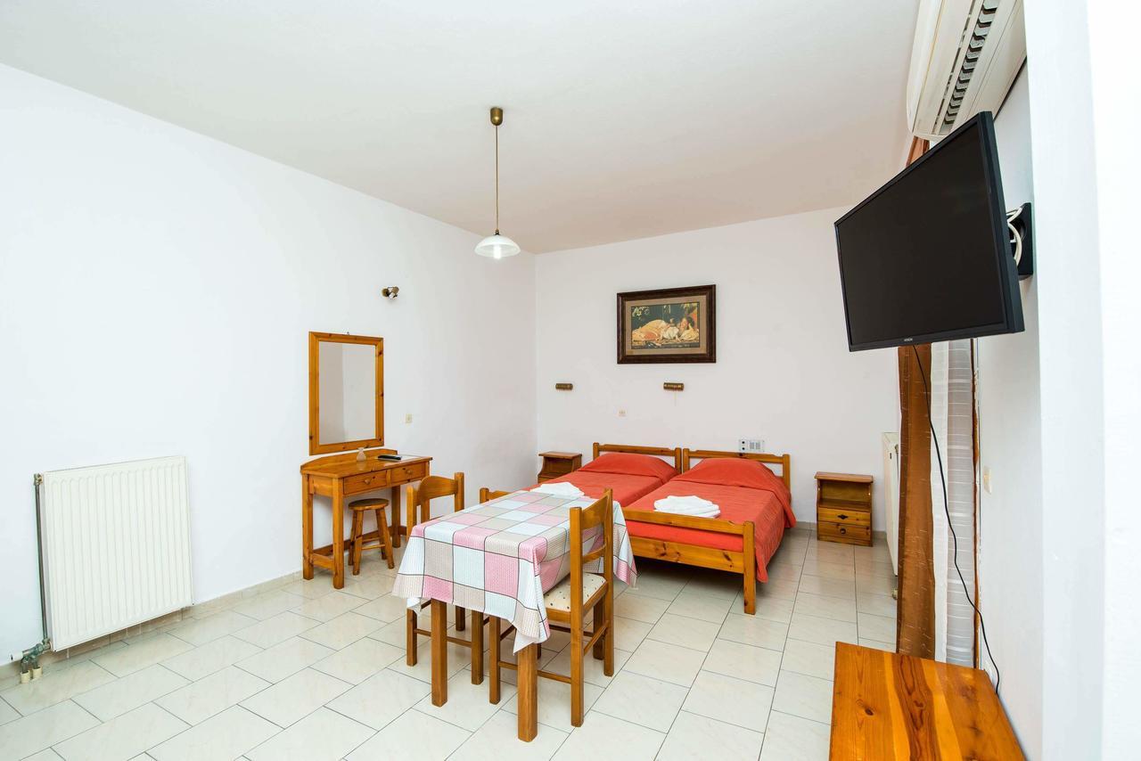 Aparthotel Erato 2*