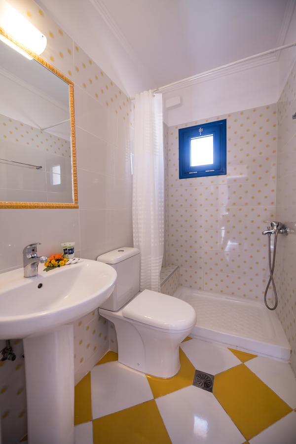 Hotel Akroyiali 2*