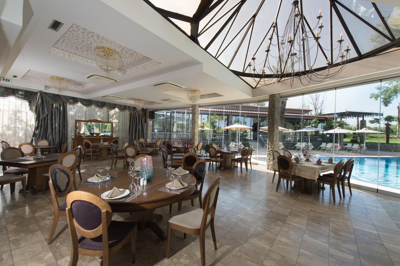 Corali Hotel 3*