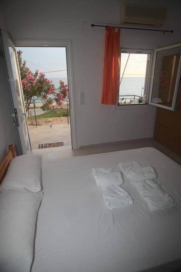 Aparthotel Akrothalassia