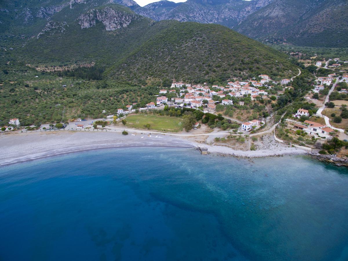 Avra Hotel 3*
