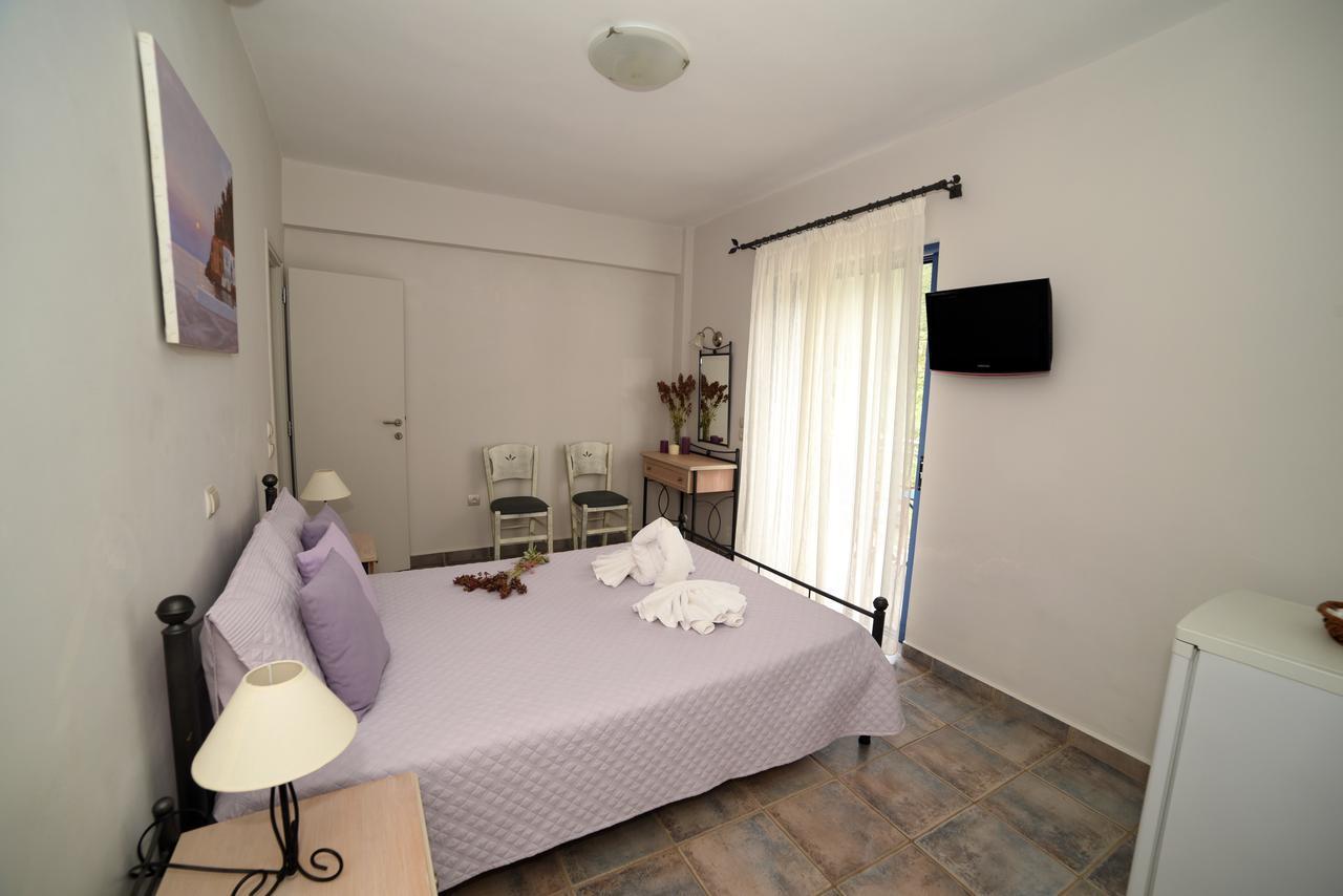 Hotel Avra Kyparission