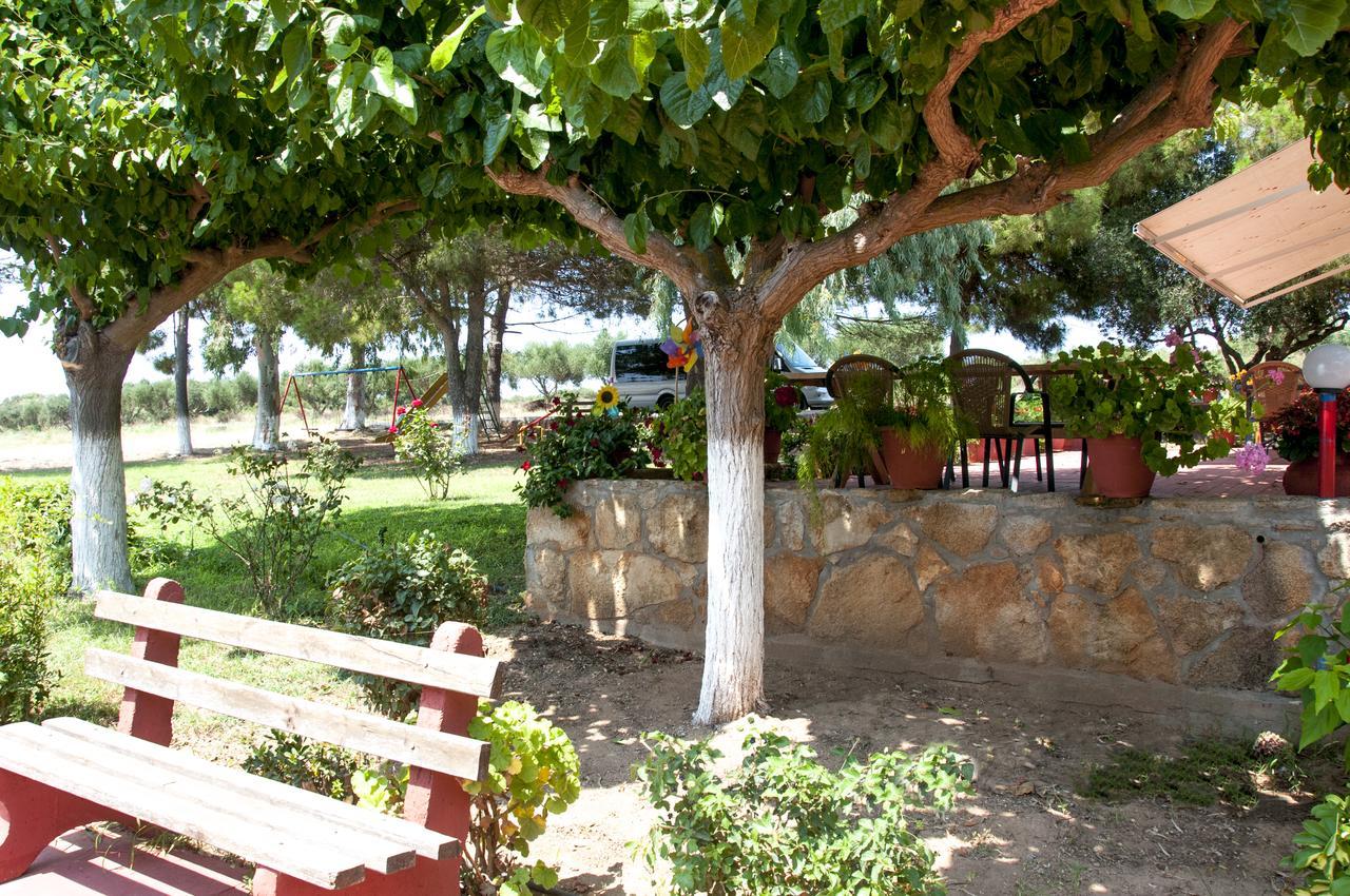Alexandros Aparthotel Arkoudi