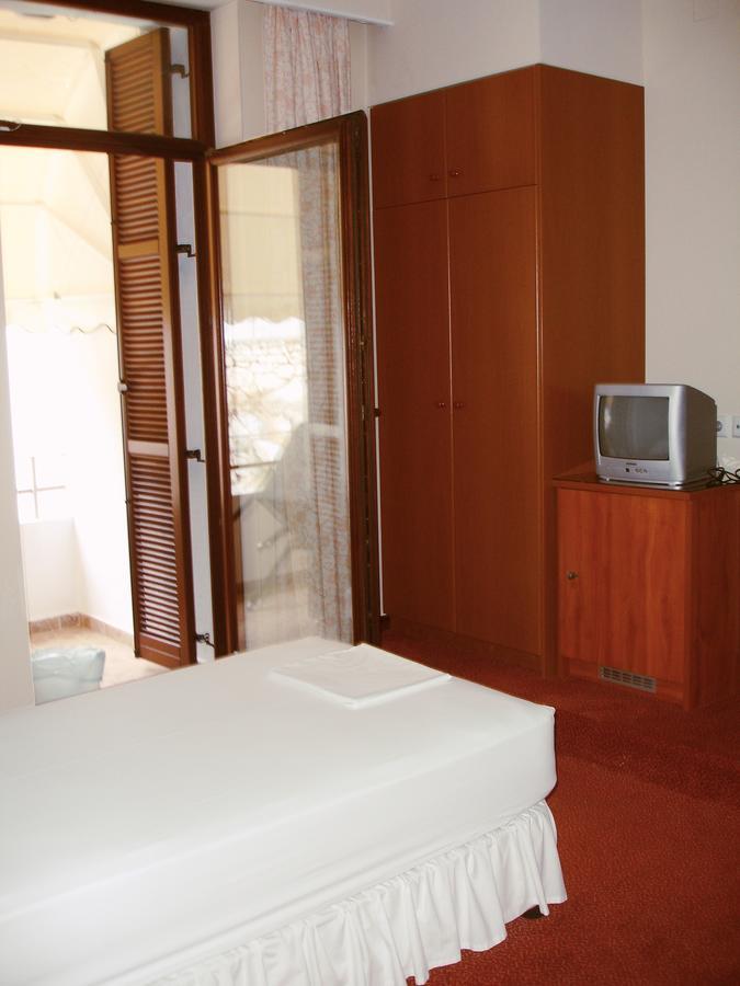 αi Pigai Hotel Methana