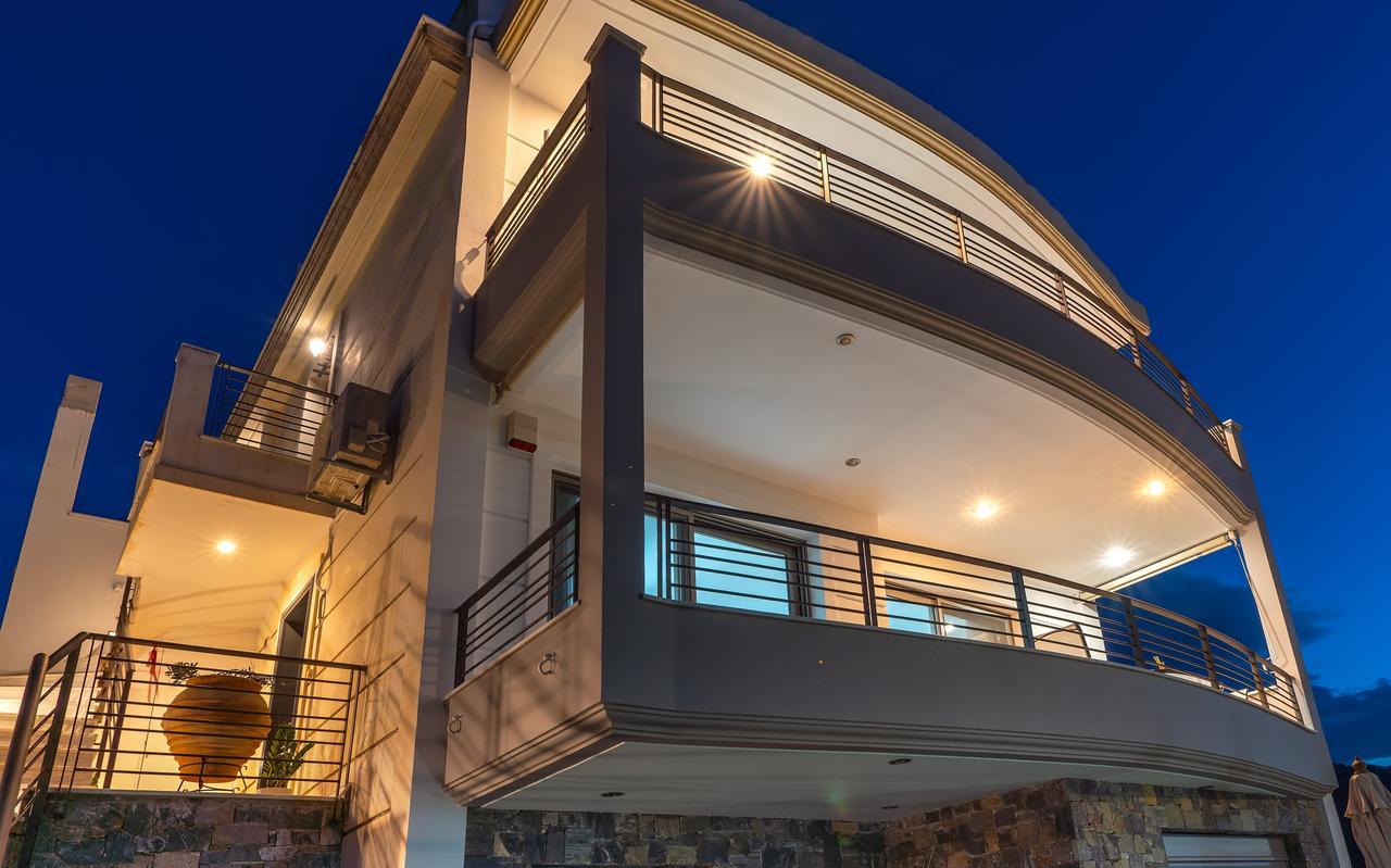 Luxurious House Near The Sea *