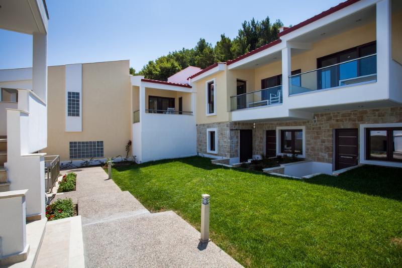 Apartment Elpiniki Luxury Nea Poteidaia