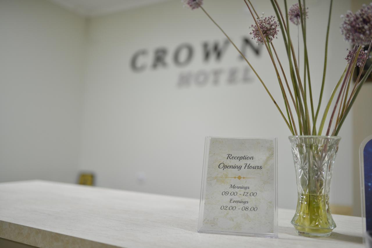Crown 3*