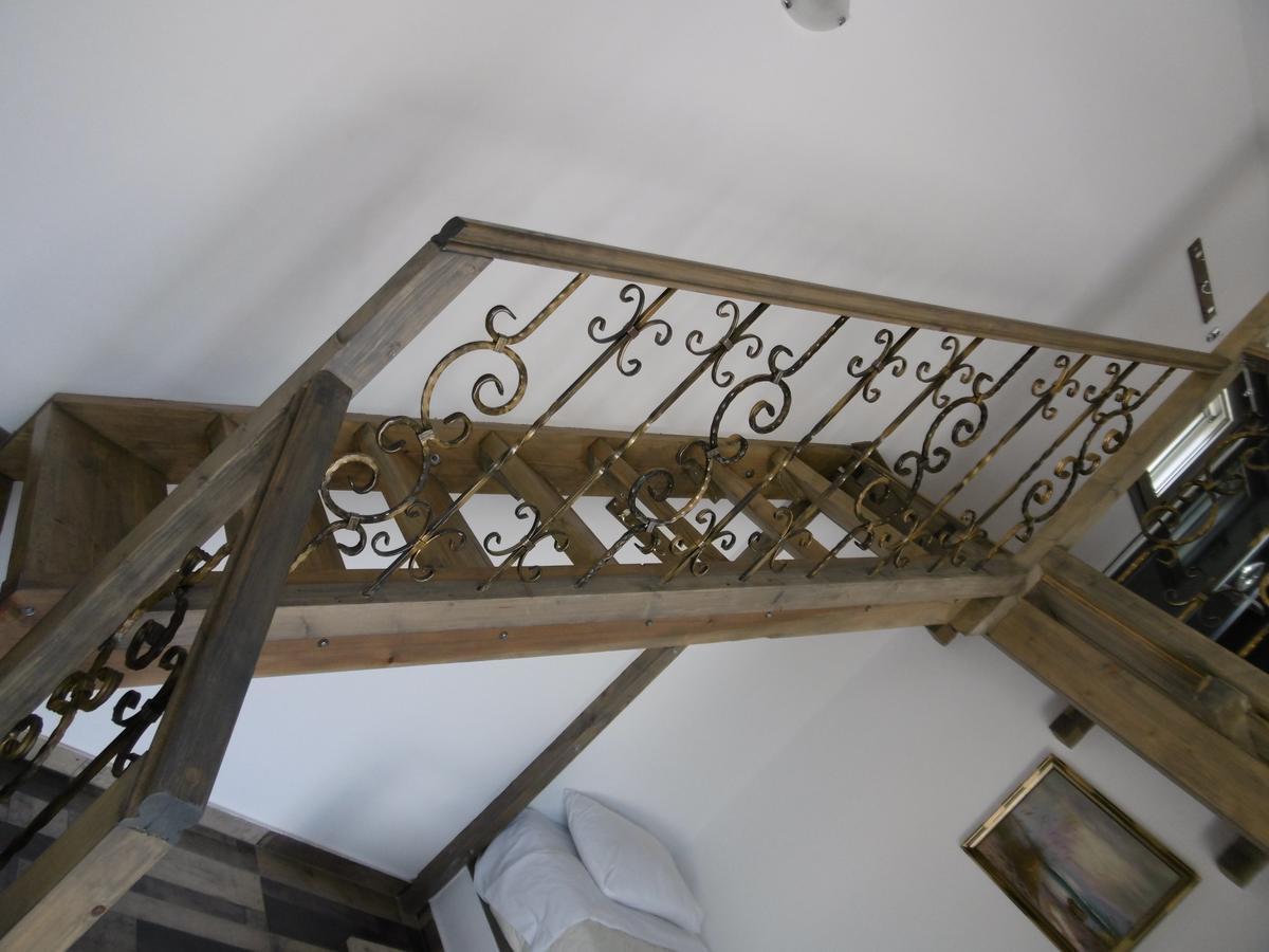 Koxilas Studios Skyros