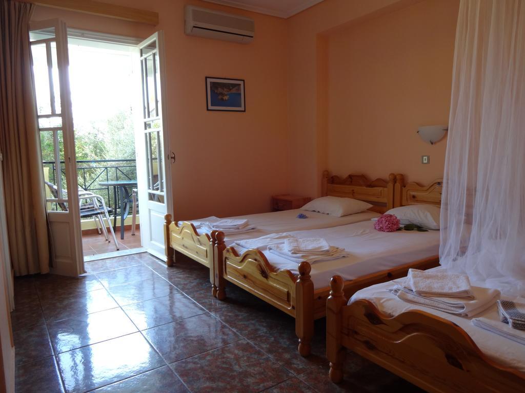 Pansion Filoxenia & Aparthotel 3*