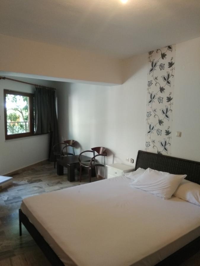 Polydor Apartment *