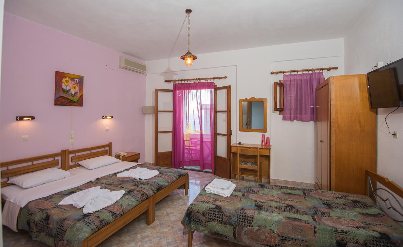 Andromeda Aparthotel 2*