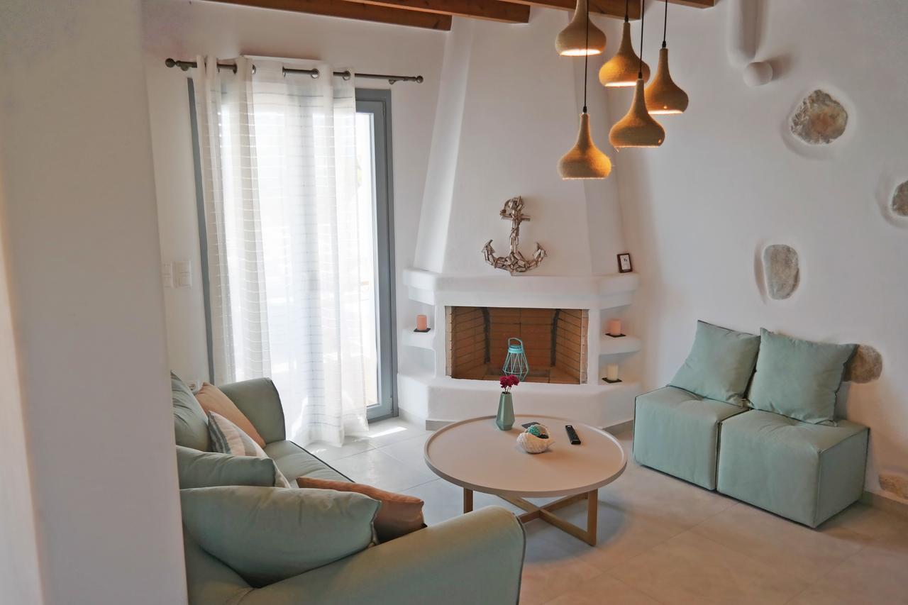 Salinus Beachfront Private Pool Villa Plaka (Naxos)