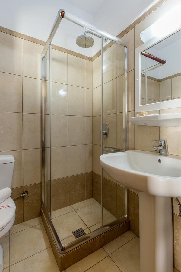 Hotel Ionia 2*