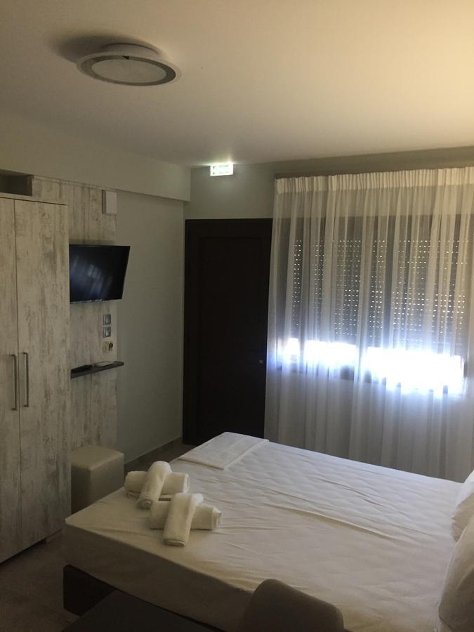 Aphrodite Aparthotel Keramoti (Macedonia)
