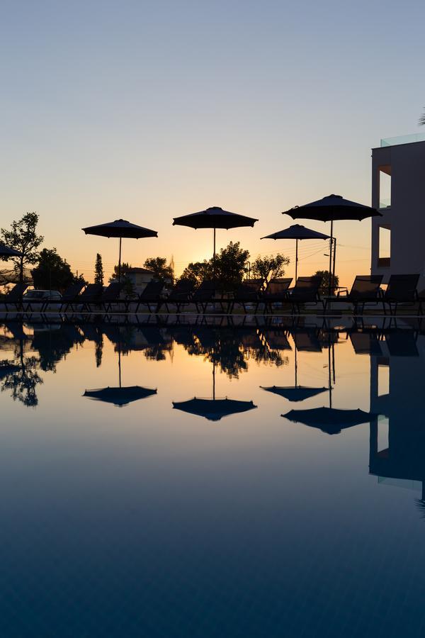 Mythic Summer Hotel