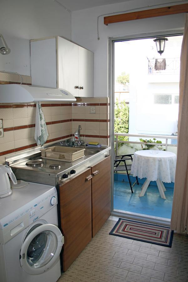 Manos Apartment Galatas (Poros)