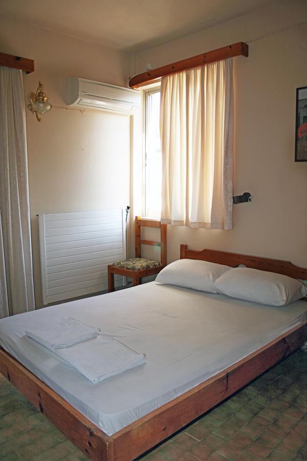 Manos Apartment