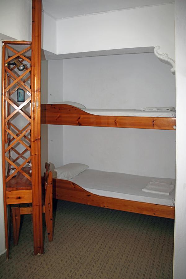 Apartment Manos