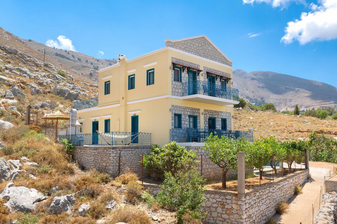 Royal Pedi Symi