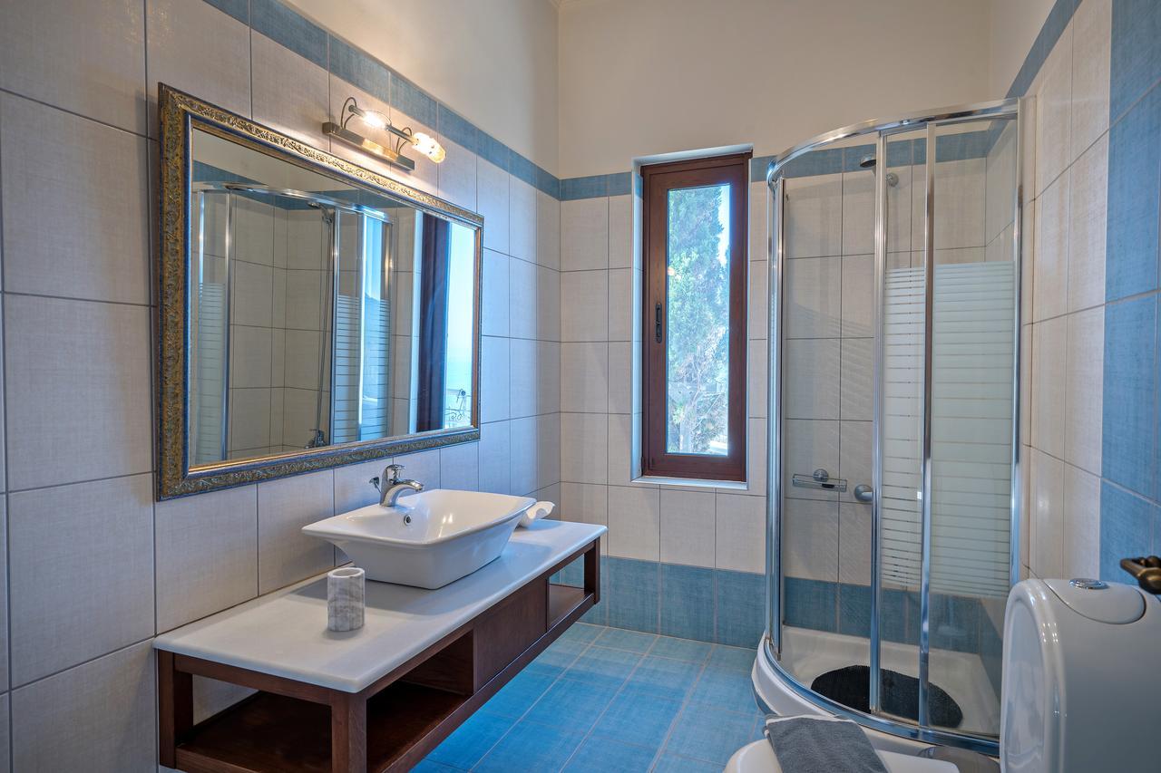 Sea Views At Anemomylos With Heated Pool, Ping Pong And Tennis Agia Pelagia (Crete)