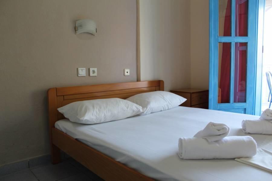 Bed & Breakfast Flora Porto Koufo